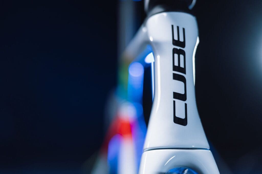 V&eacute;lo Cube du team TotalEnergies pour 2026