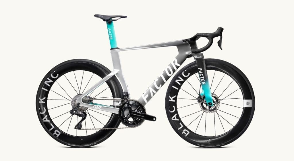 Nouveau vélo aérodynamique Factor One