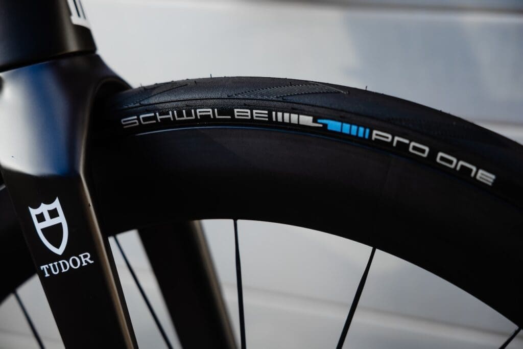 Vélo BMC de l'équipe Tudor Pro Cycling 2026