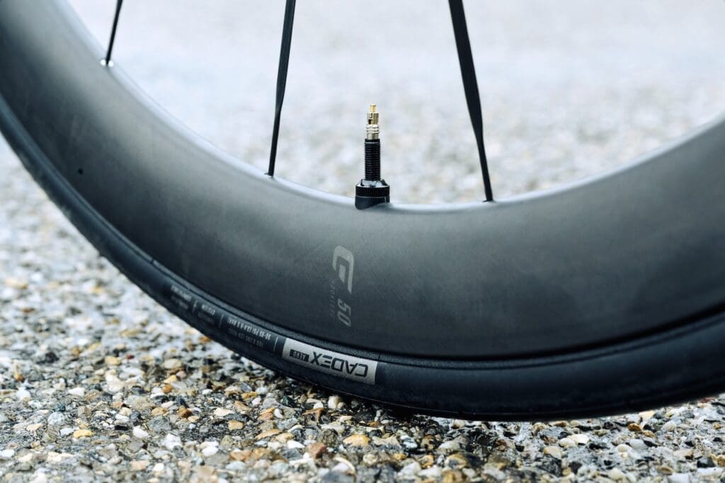 Roues Cadex Max 50 et pneu Aero