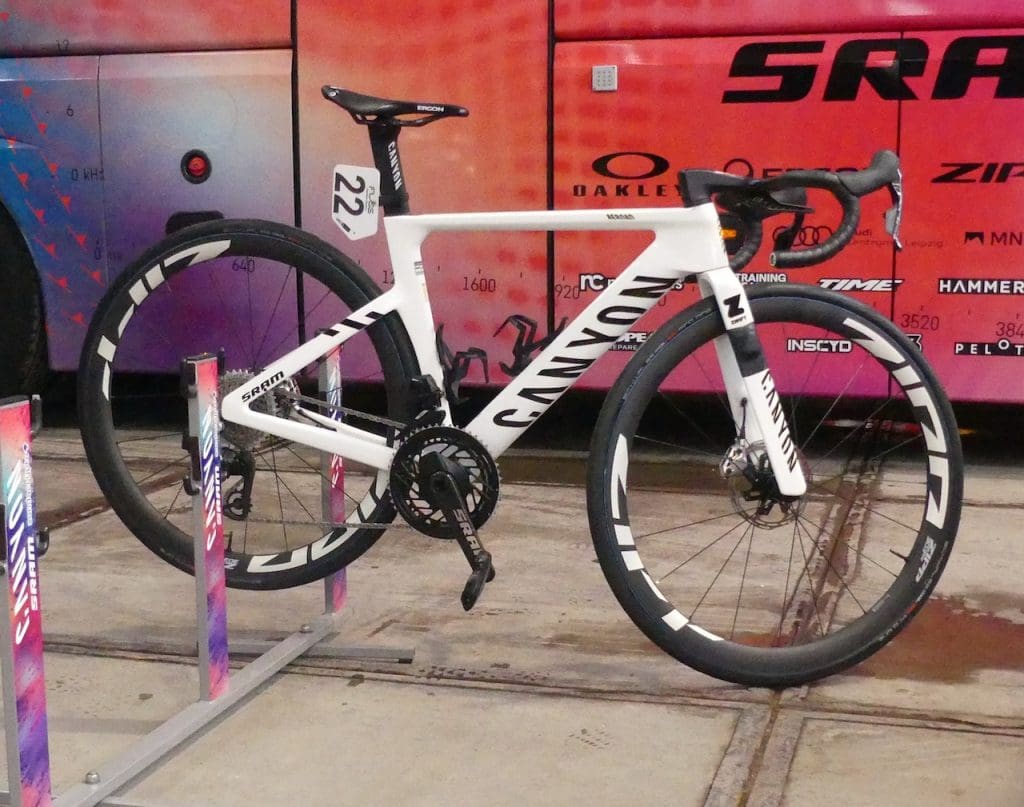 Vélo Canyon Aeroad CFR de l'équipe Canyon//Sram Zoandacrypto 2026