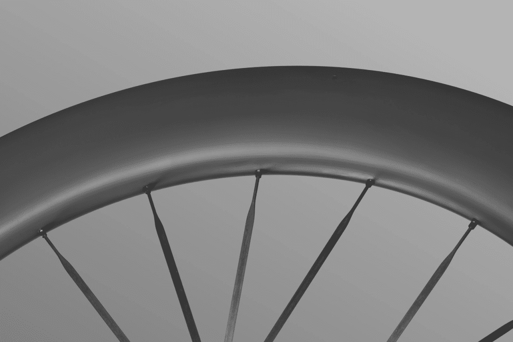 Roues Oquo LTD CS avec rayons Vonoa Aero Carbon