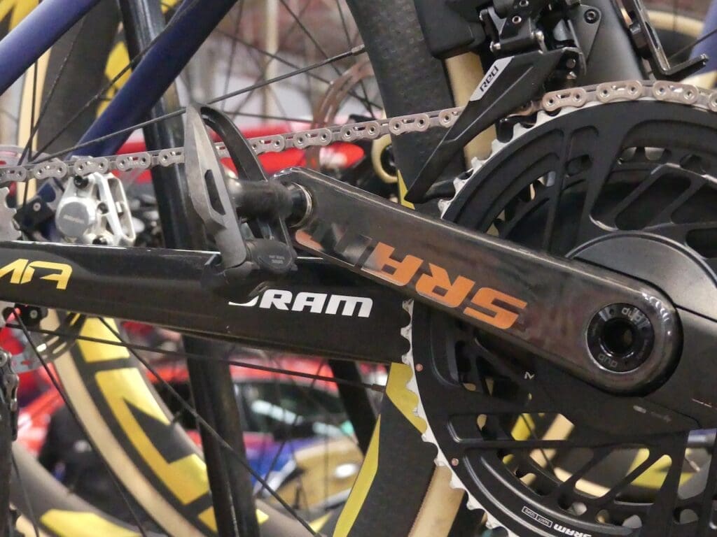 Le matériel et les vélos des pros vus l'Omloop Het Nieuwsblad 2026