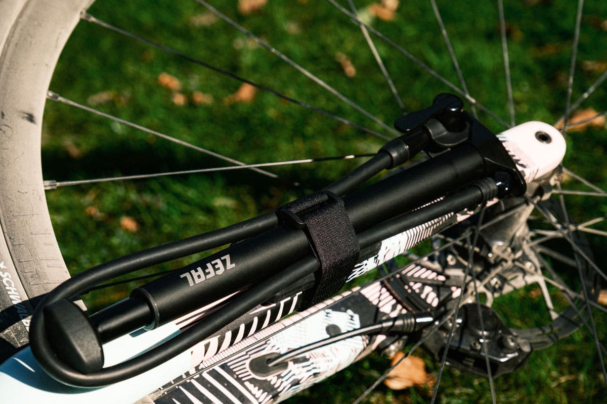 Pompe de voyage Zefal Adventure