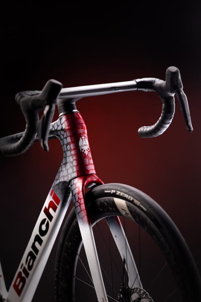 2026 série limitée Bianchi Infinito Paris-Roubaix
