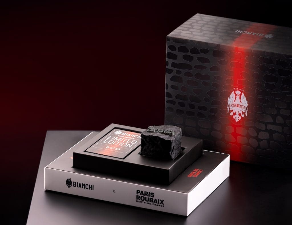 2026 série limitée Bianchi Infinito Paris-Roubaix
