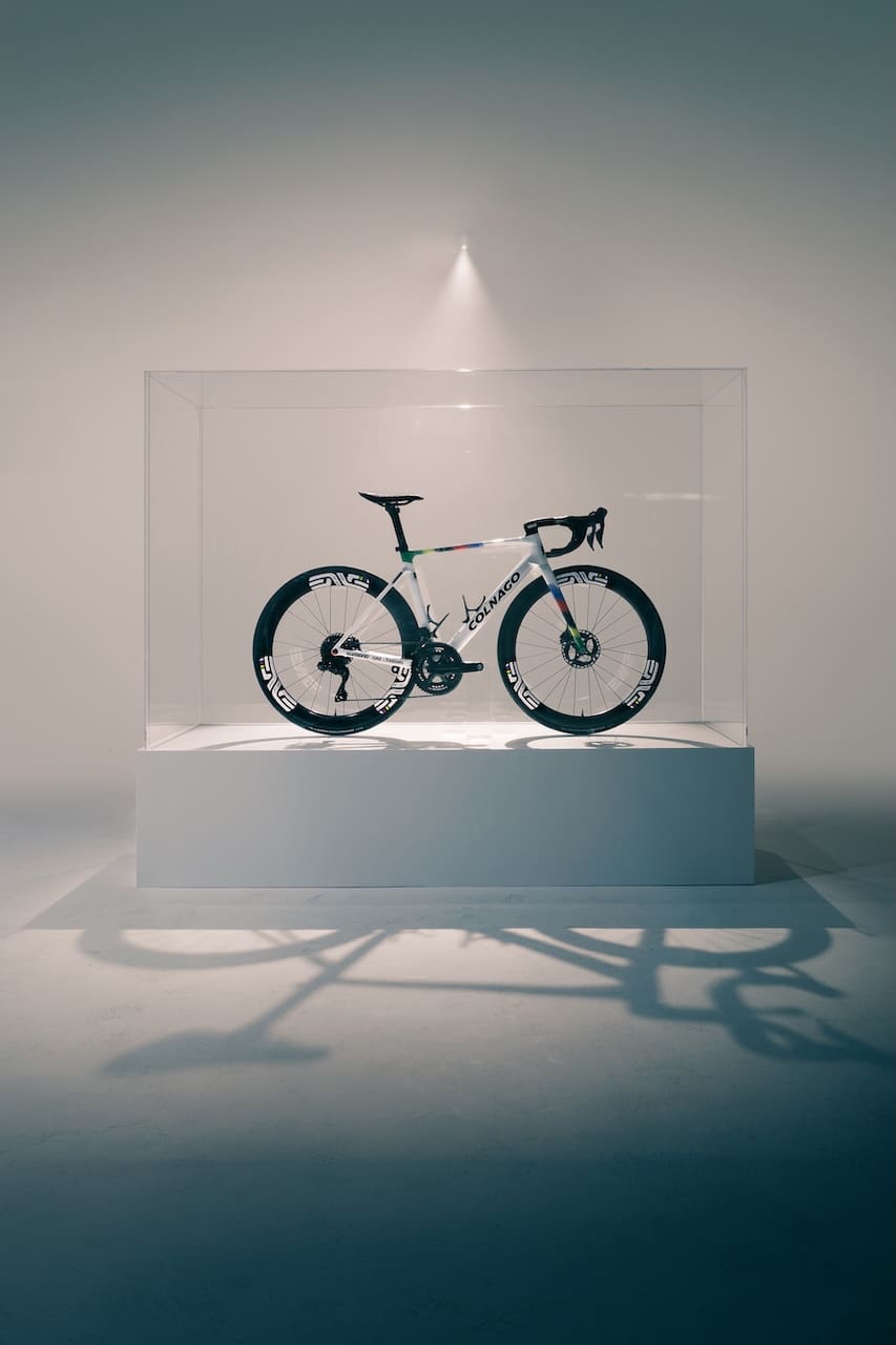 Le vélo Colnago V5Rs de Tajdej Pogačar utilisé sur les Ardennaises 2025 est aux enchères