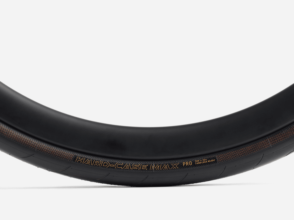 Nouveaux pneus Bontrager Kwaremont, HardCAse et Aeolus