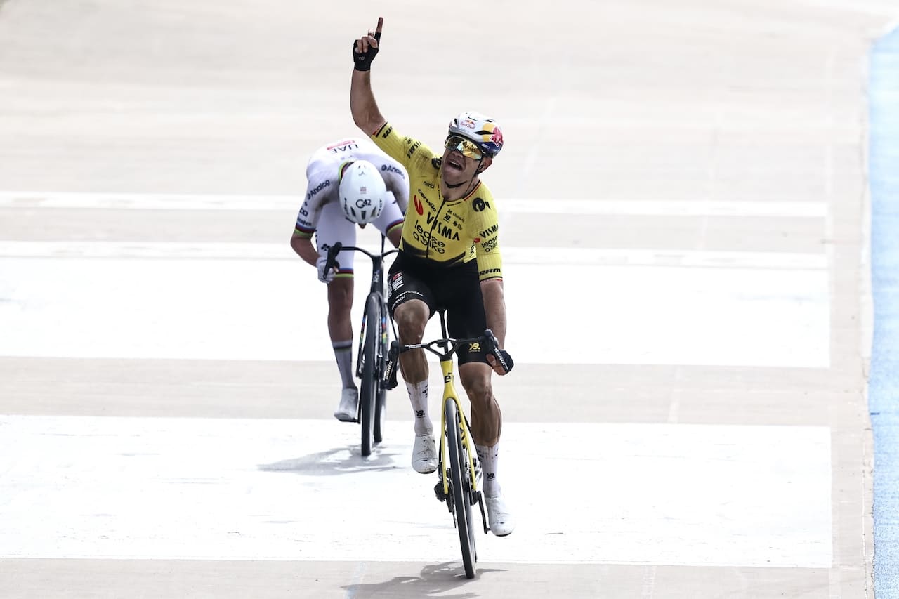 Victoire de Wout van Aert sur Paris-Roubaix 2026
