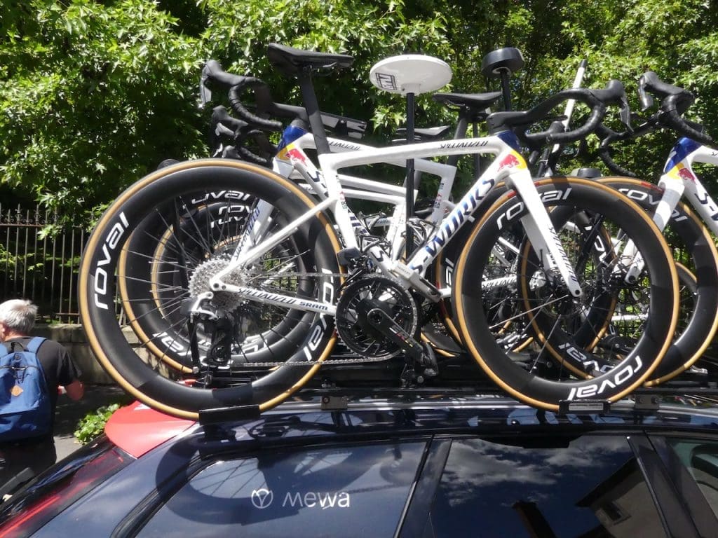 Le matériel et les vélos des pros sur le Tour Auvergne-Rhône-Alpes 2026