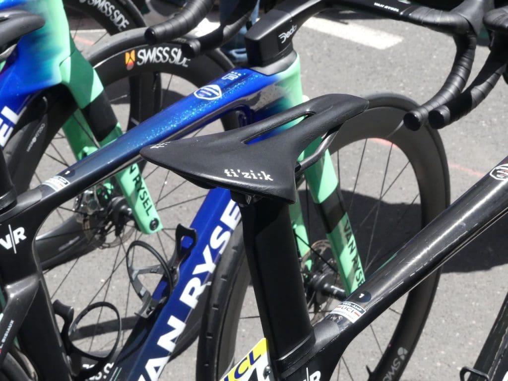 Le matériel et les vélos des pros sur le Tour Auvergne-Rhône-Alpes 2026