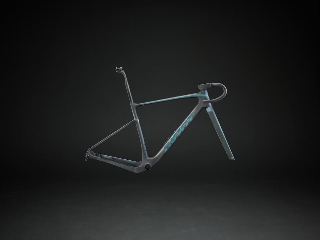 Nouveaux vélos de course gravel Gain revolt Advanced SL et Liv Devote Advanced SL