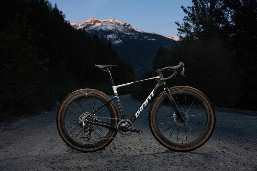 Nouveaux vélos de course gravel Gain revolt Advanced SL et Liv Devote Advanced SL