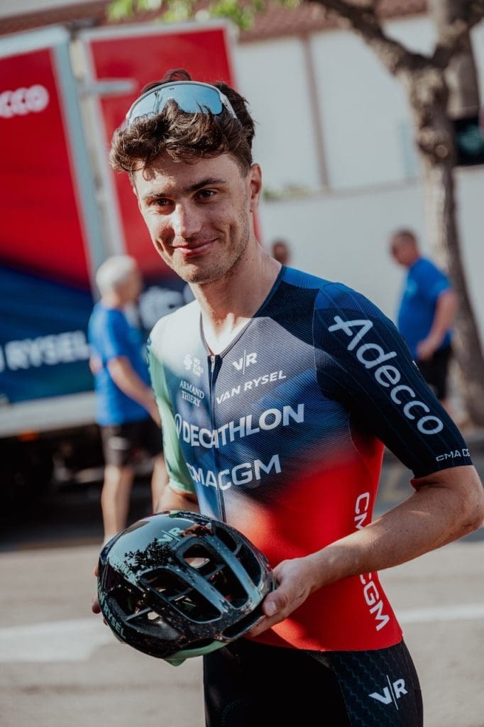 Le nouveau casque d'Olav Kooij de Decathlon-CMA CGM pour e Tour de France 2026
