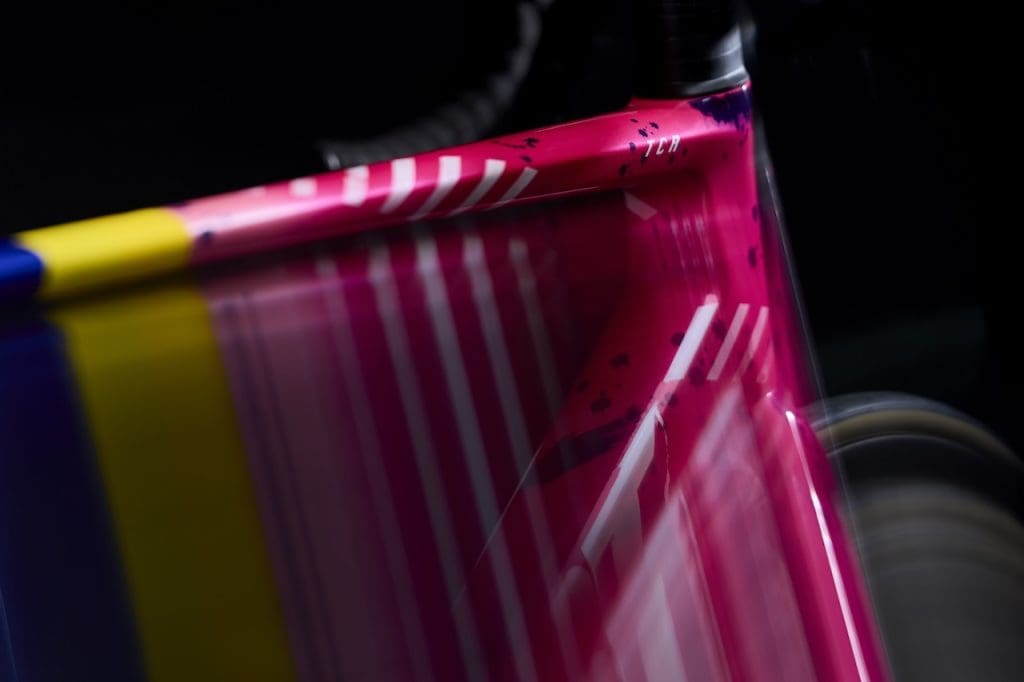 Nouvelle décoration Neon Flux pour le kit cadre Giant TCR Advanced Pro
