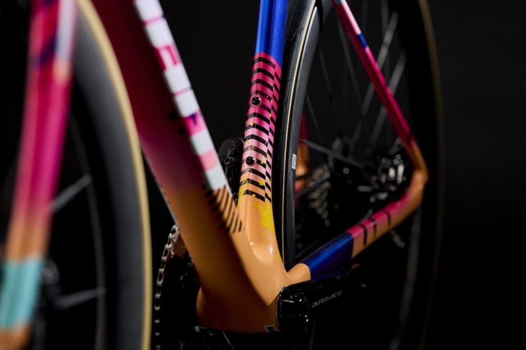 Nouvelle décoration Neon Flux pour le kit cadre Giant TCR Advanced Pro
