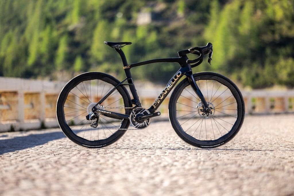 Nouveau vélo All Road Pinarello Dogma X