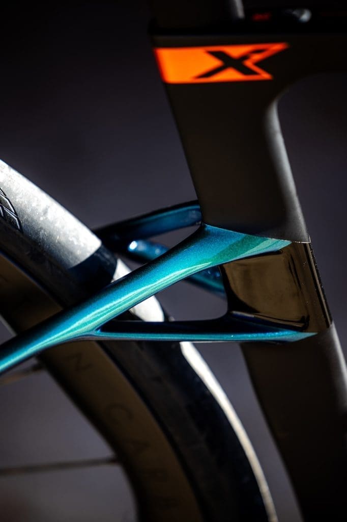 Nouveau vélo All Road Pinarello Dogma X