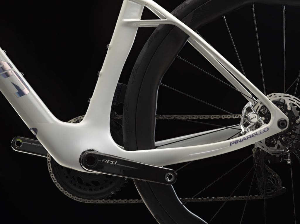 Nouveau vélo All Road Pinarello Dogma X